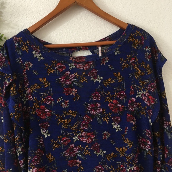 Free People Floral Ruffle Key Hole Top - Picture 2 of 6